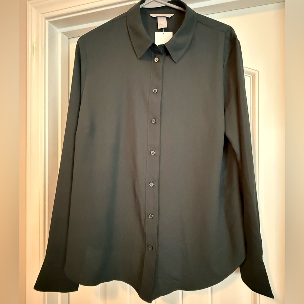 H&M Long Sleeve Button Down Blouse